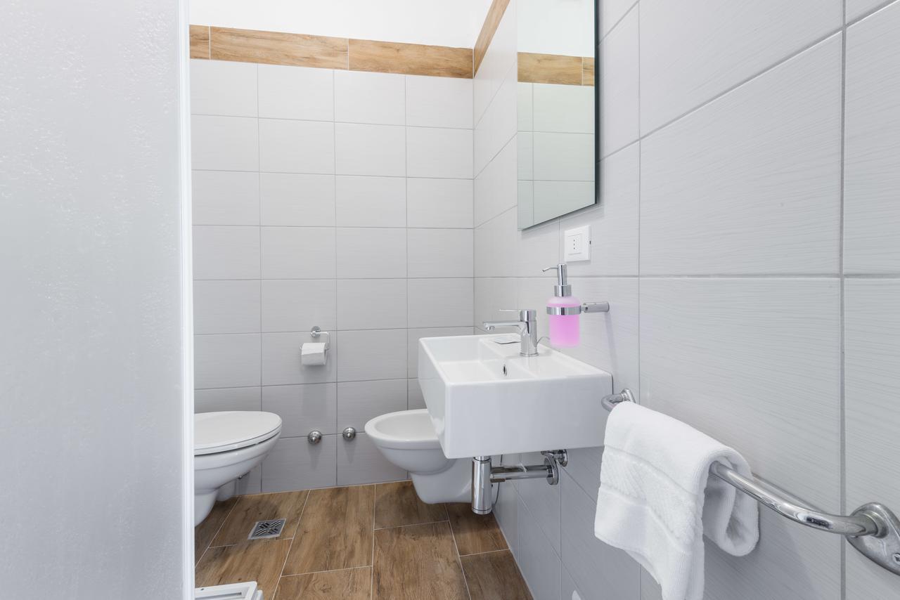 Hotel Internazionale Luino Εξωτερικό φωτογραφία