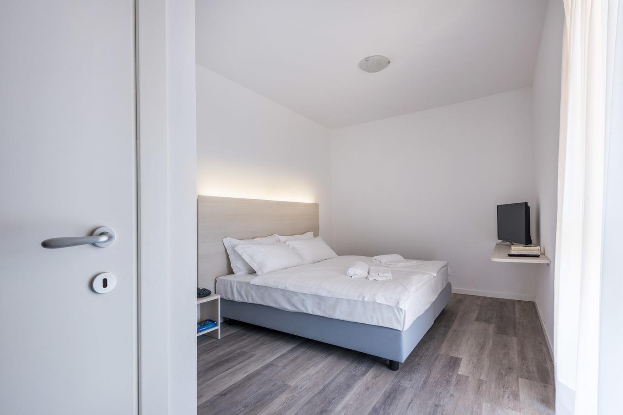 Hotel Internazionale Luino Εξωτερικό φωτογραφία