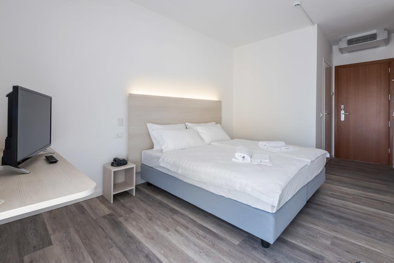 Hotel Internazionale Luino Εξωτερικό φωτογραφία