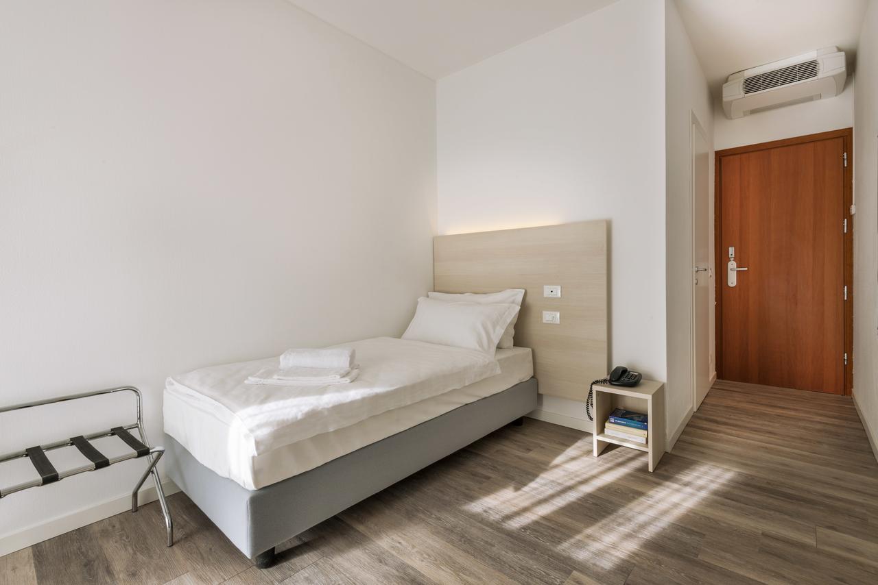 Hotel Internazionale Luino Εξωτερικό φωτογραφία